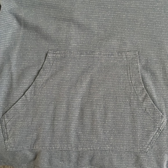 Airwalk.  Hooded shirt.  Size Medium - Picture 11 of 12